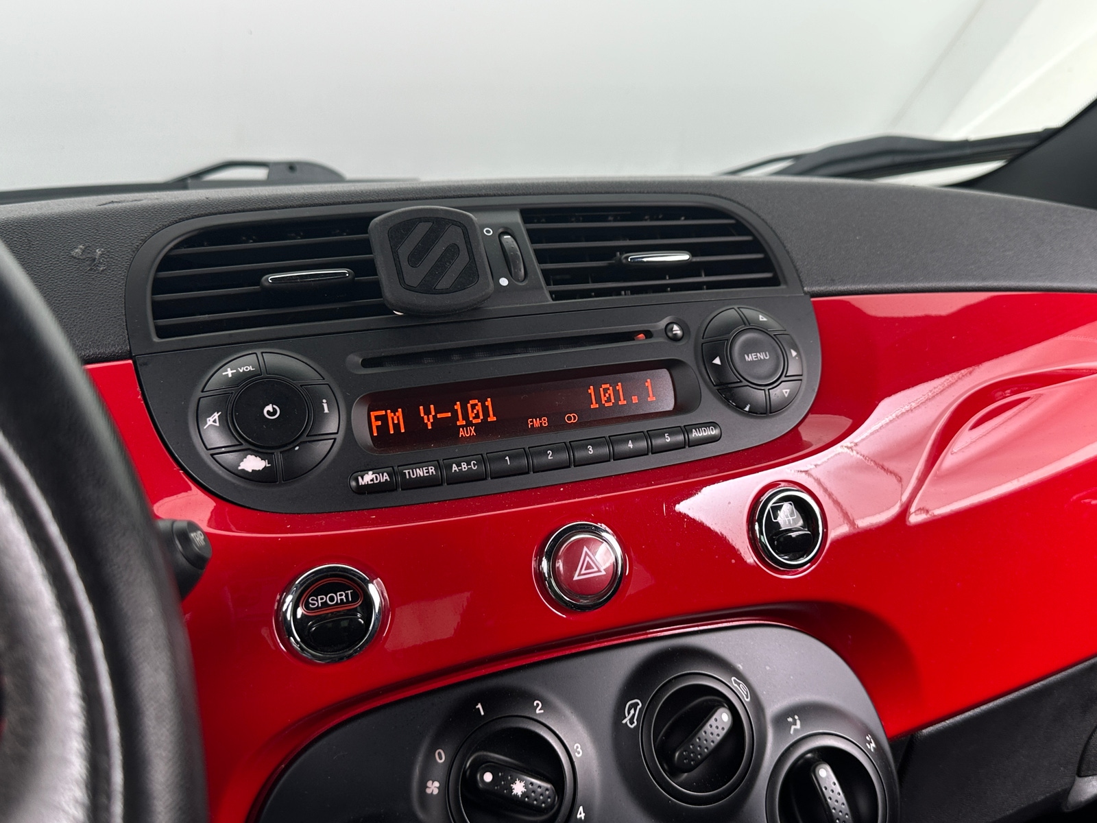 Thumbnail: 2015 Fiat 500 - 4