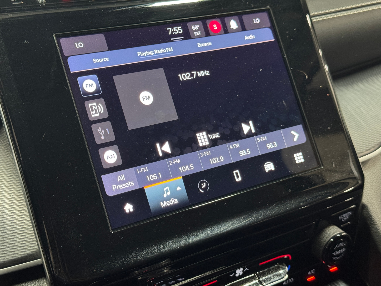 Thumbnail: 2023 Jeep Grand Cherokee L - 4