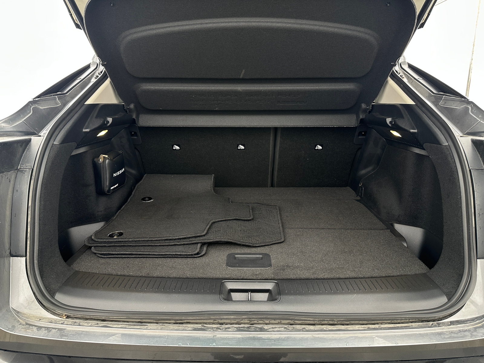 Thumbnail: 2023 Nissan Ariya - 6