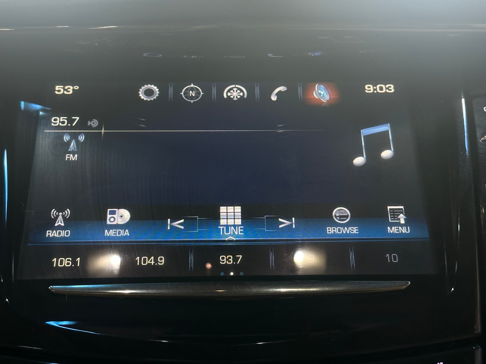 Thumbnail: 2017 Cadillac Escalade - 3