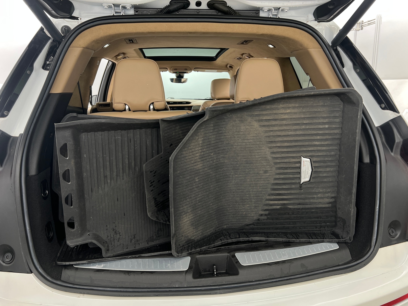 Thumbnail: 2022 Cadillac XT6 - 6