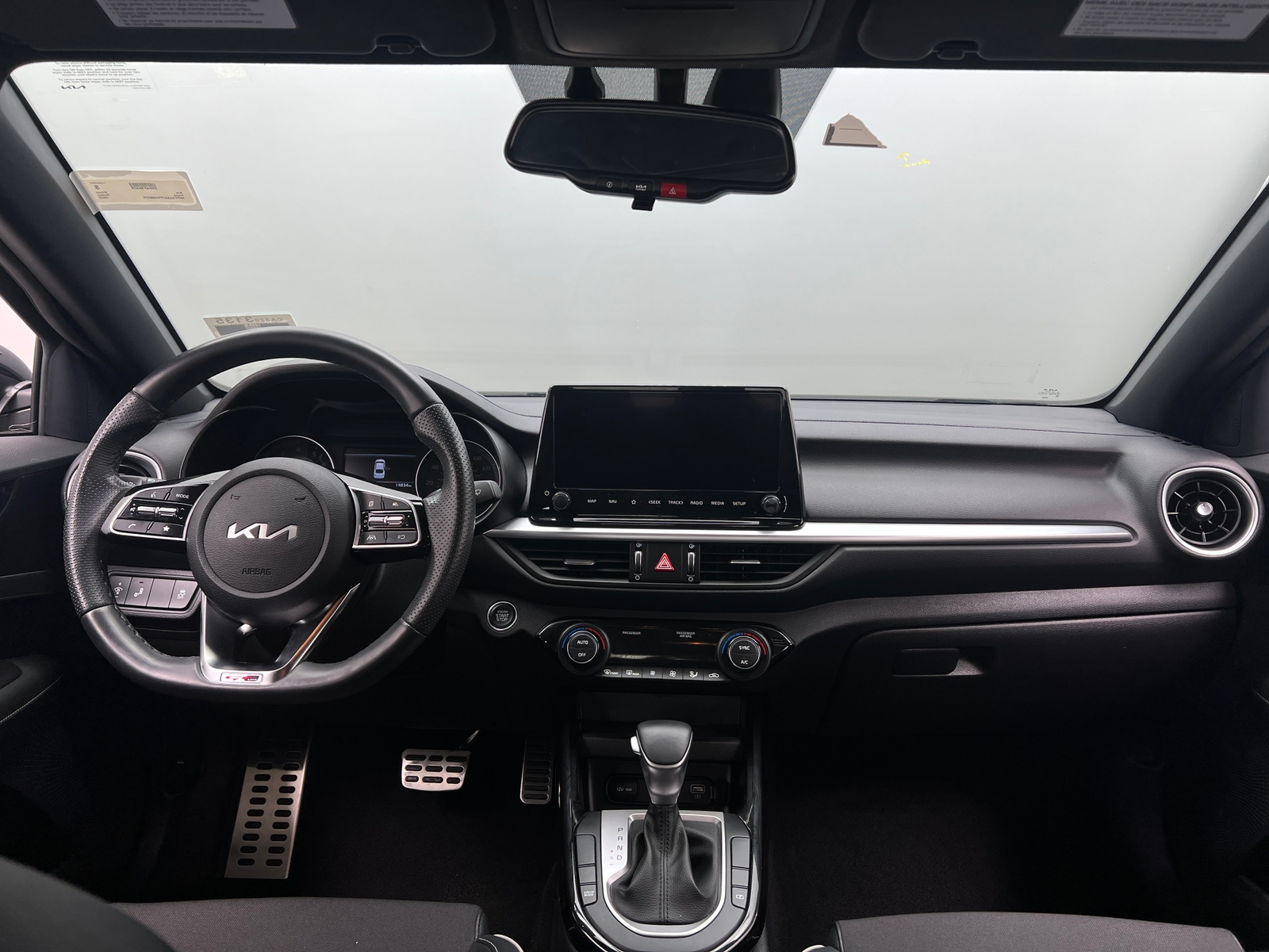 Thumbnail: 2023 Kia Forte - 3