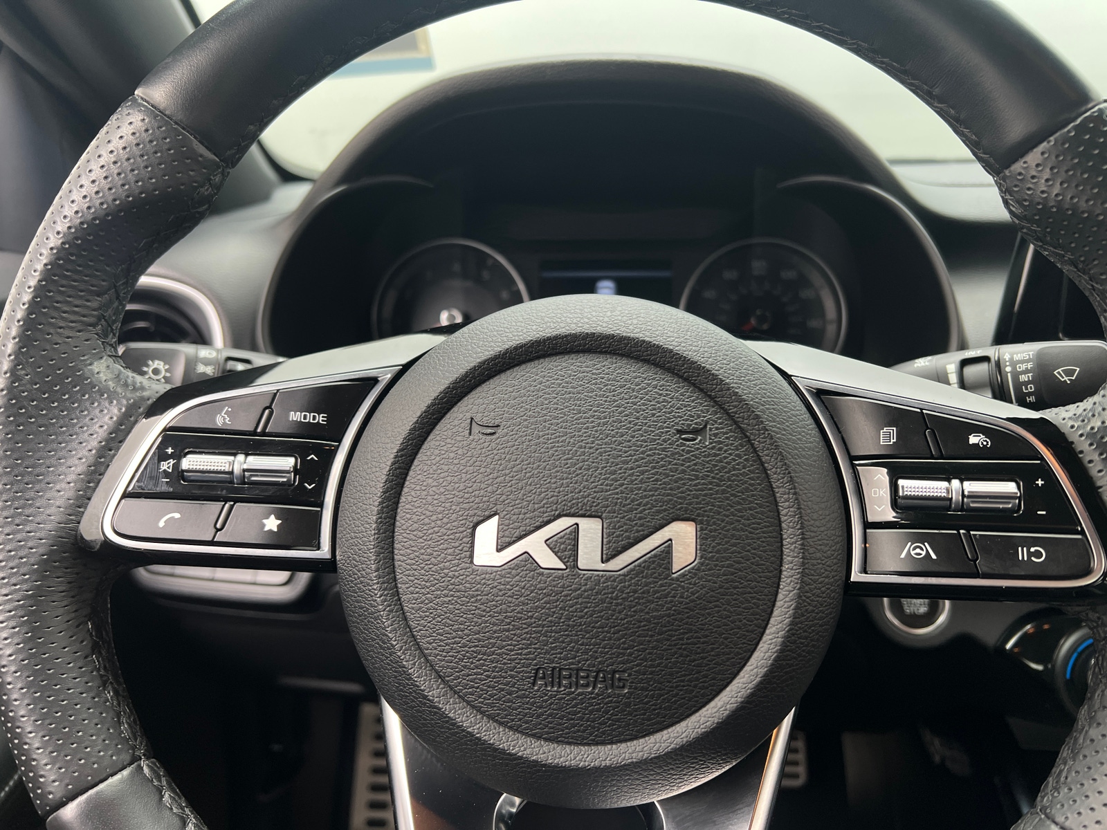 Thumbnail: 2023 Kia Forte - 5