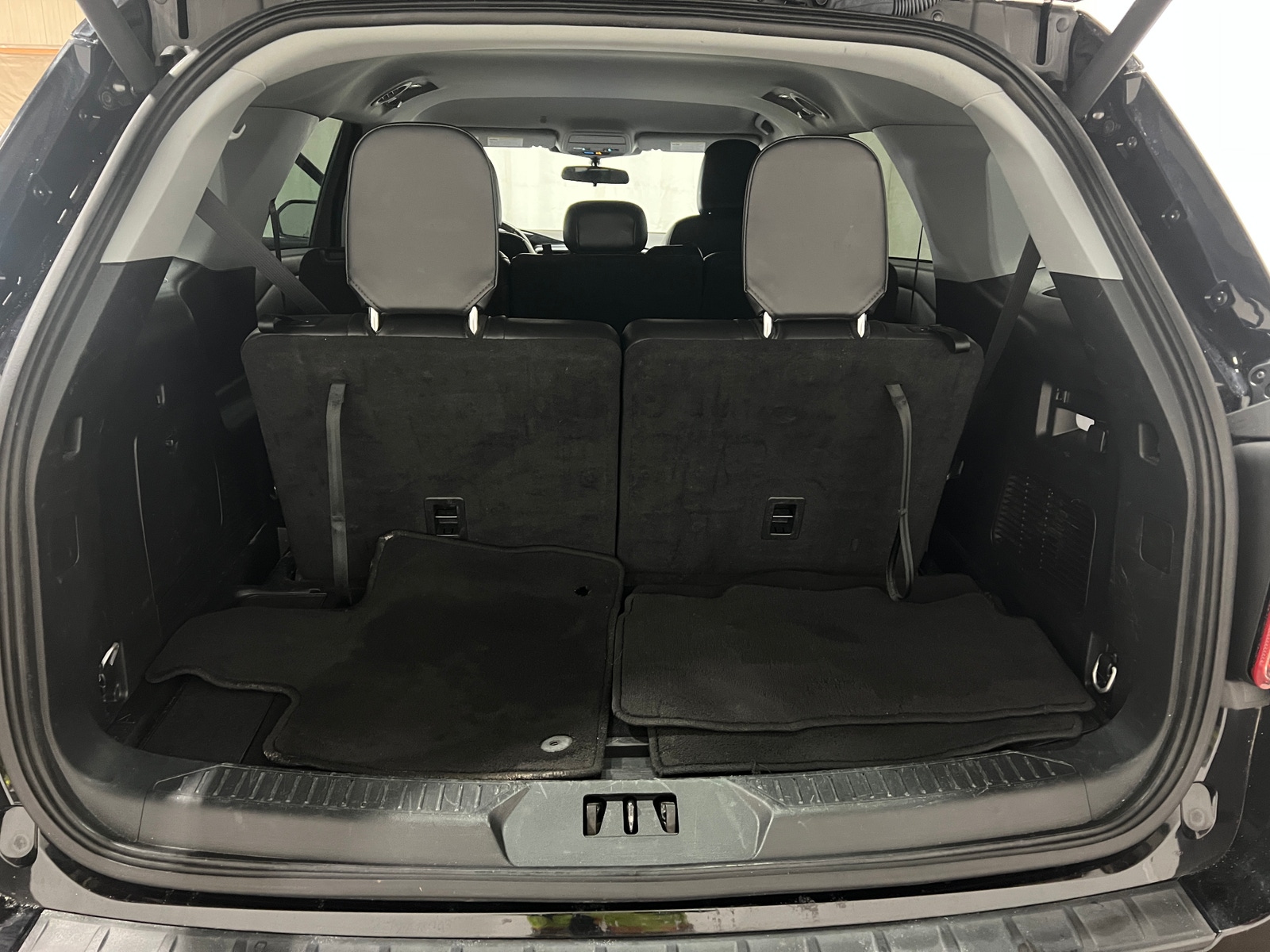 Thumbnail: 2023 Ford Explorer - 7