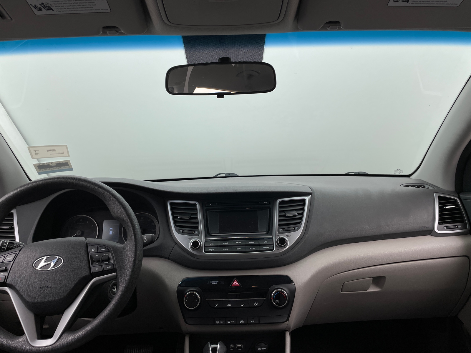 Thumbnail: 2017 Hyundai Tucson - 3