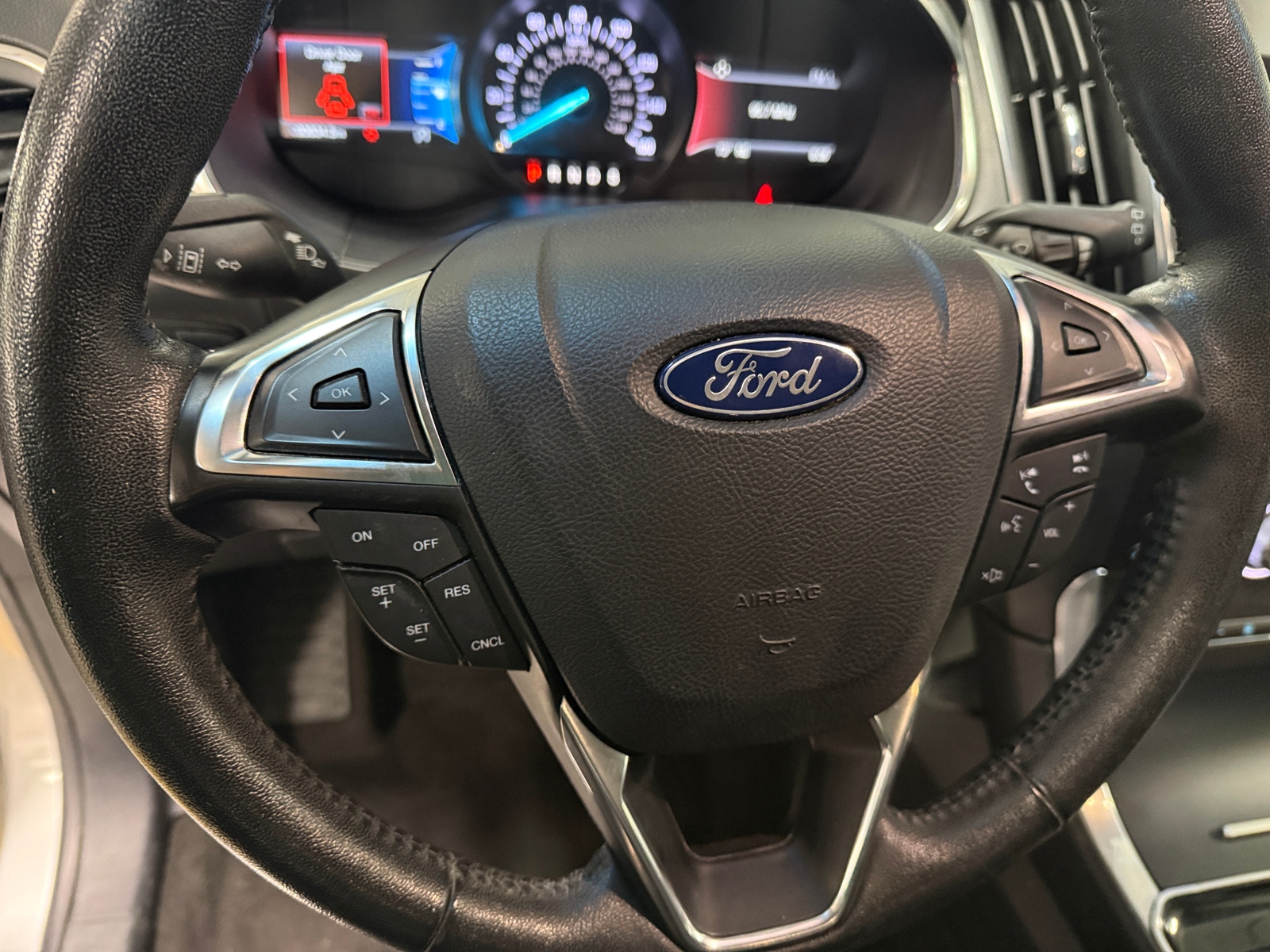 Thumbnail: 2019 Ford Edge - 4