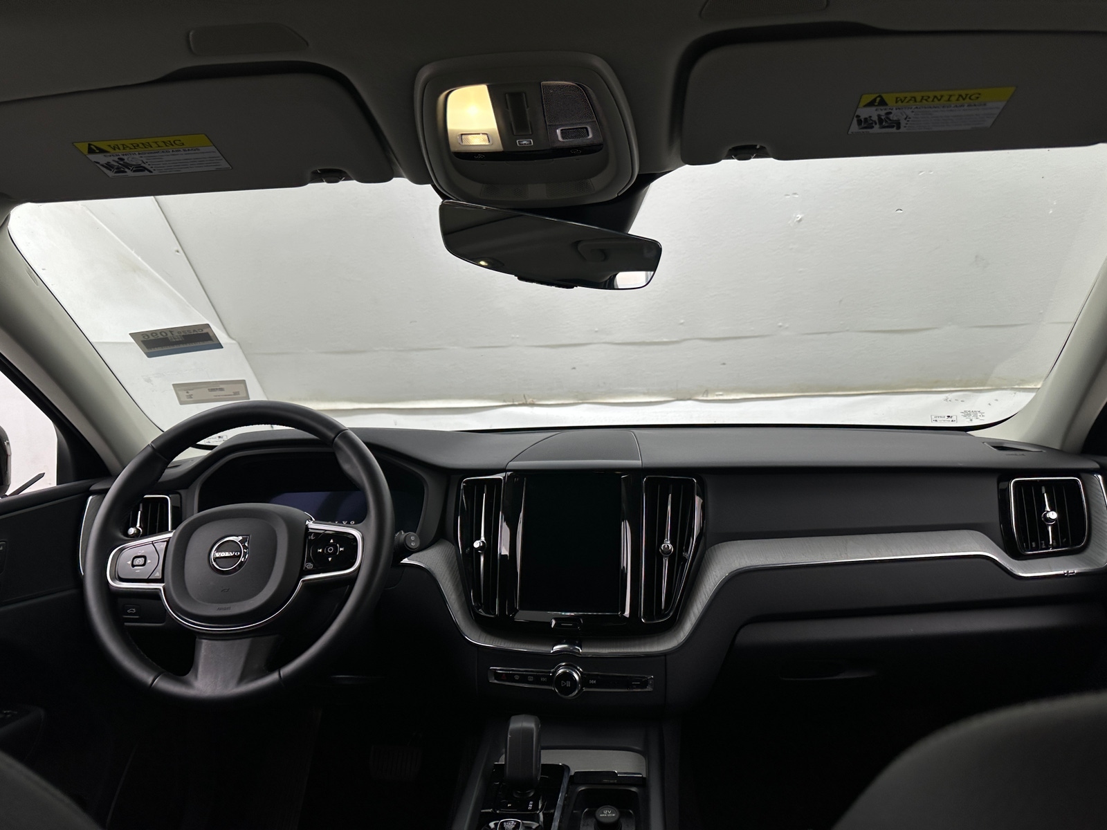 Thumbnail: 2025 Volvo XC60 - 2