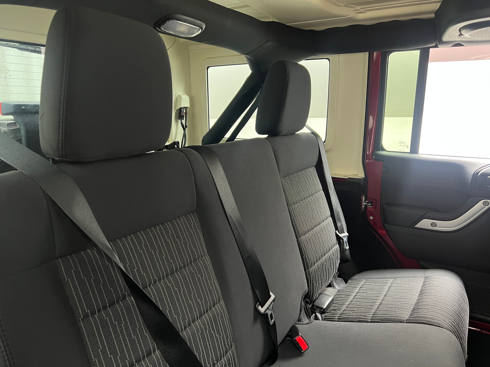 Thumbnail: 2011 Jeep Wrangler - 6