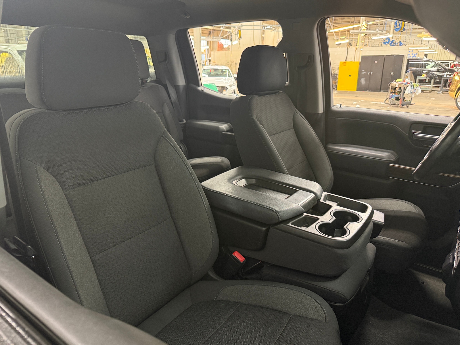 Thumbnail: 2021 Chevrolet Silverado 1500 - 2