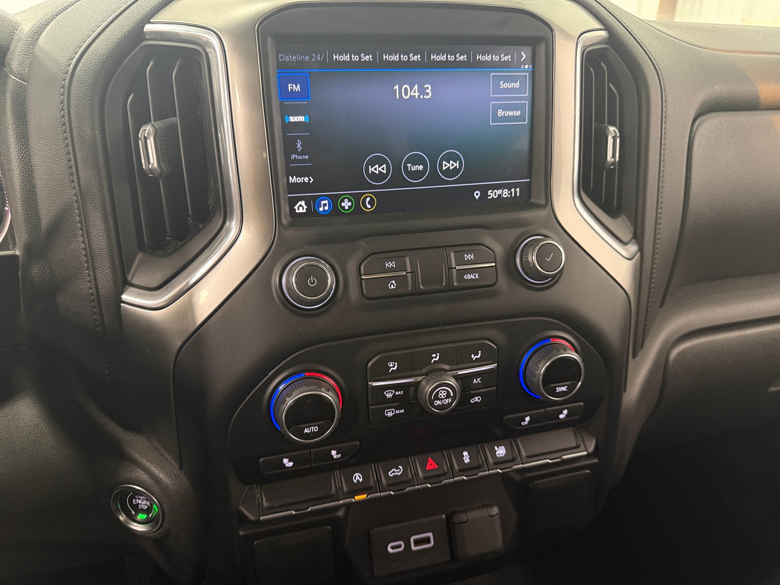 Thumbnail: 2021 Chevrolet Silverado 1500 - 4