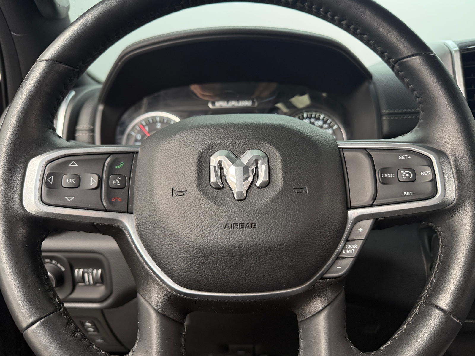 Thumbnail: 2022 RAM 1500 - 4