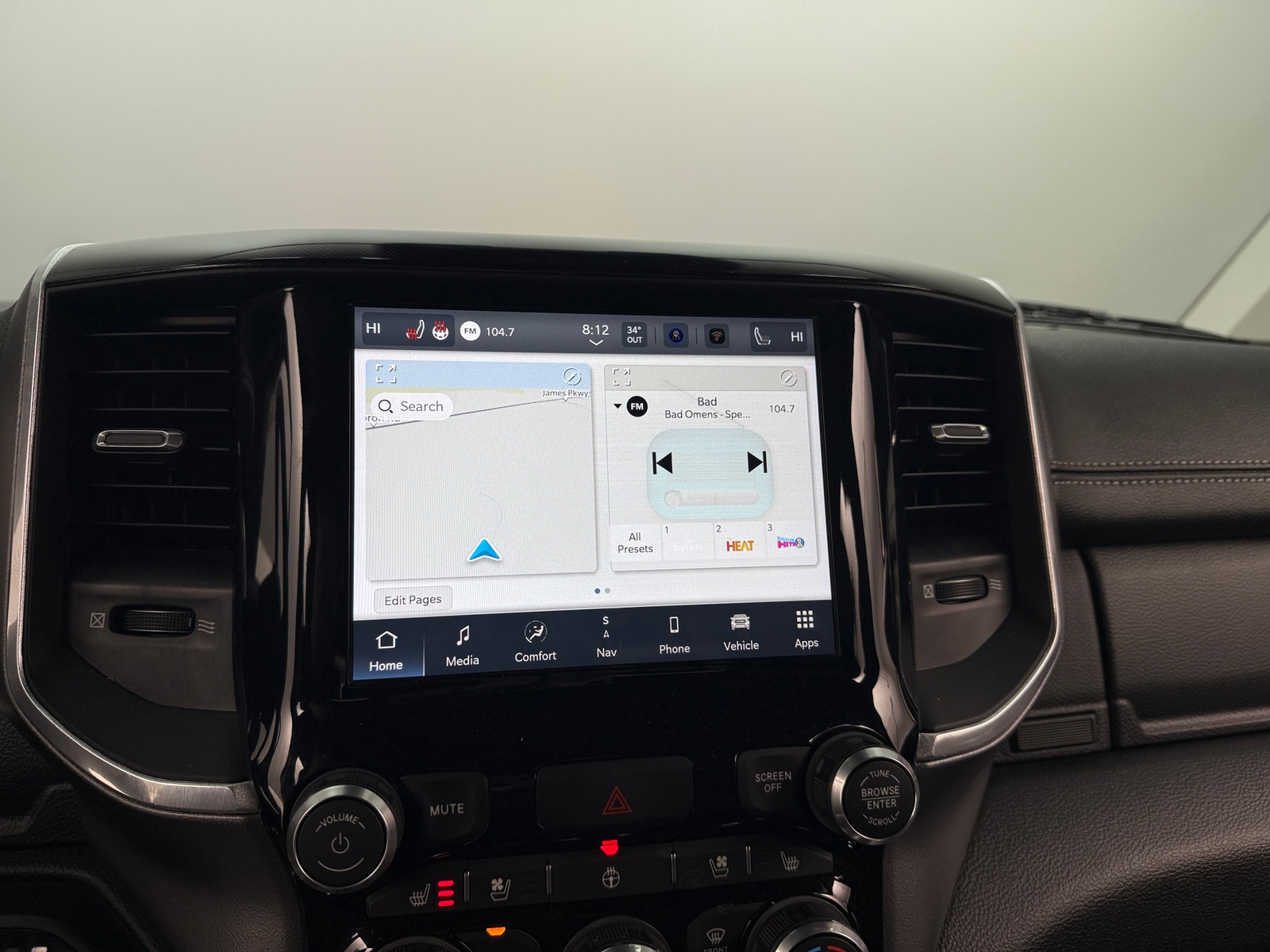 Thumbnail: 2022 RAM 1500 - 3