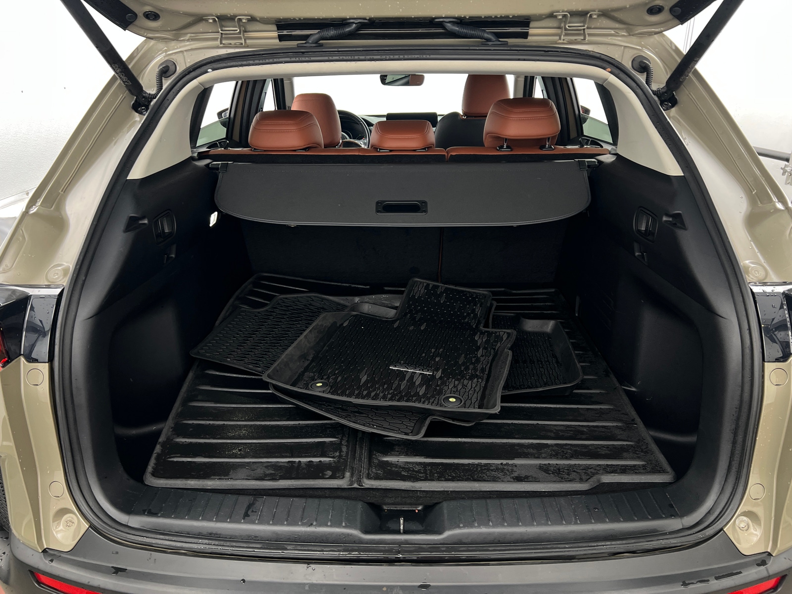 Thumbnail: 2023 Mazda CX-50 - 6