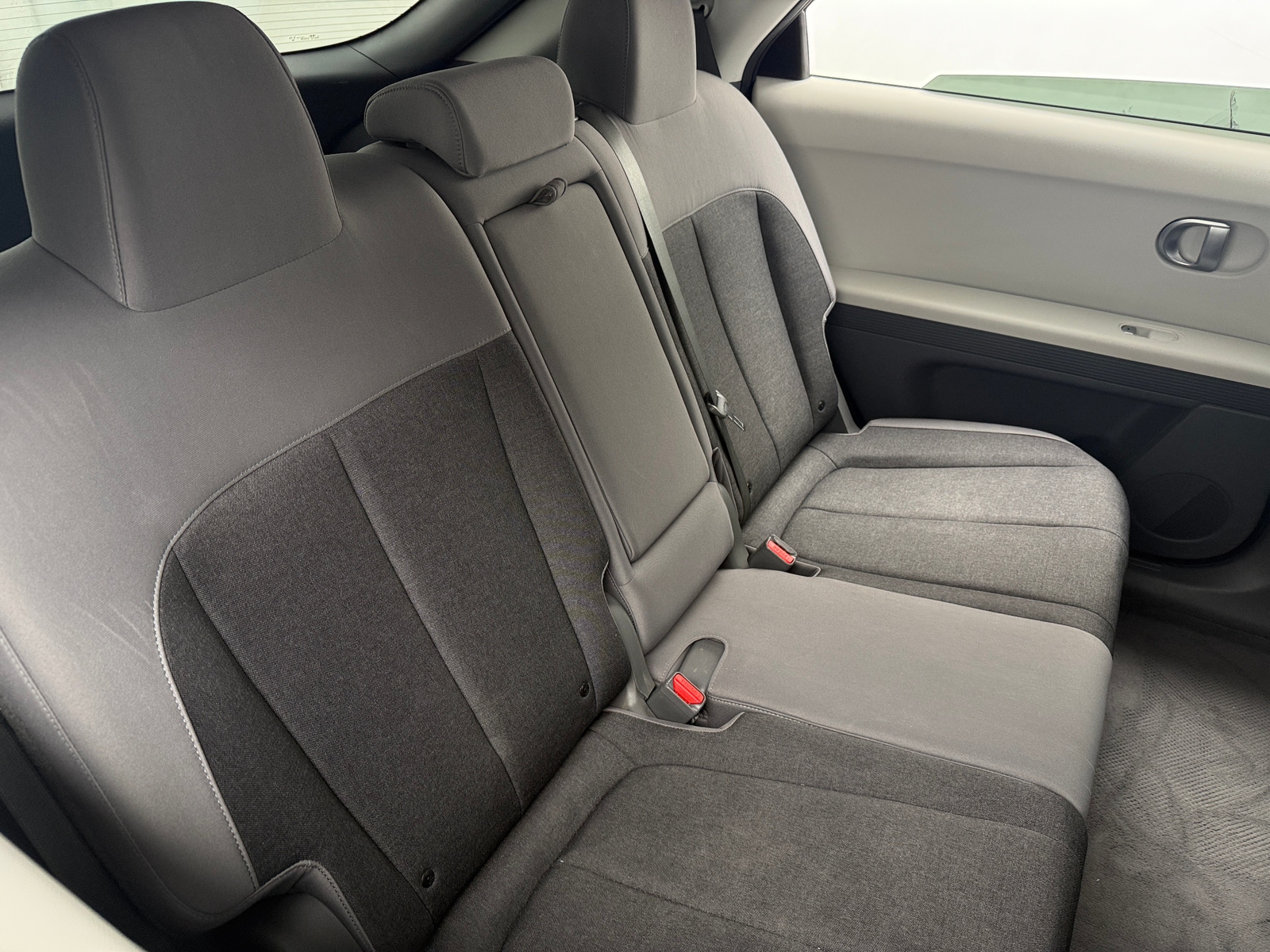 Thumbnail: 2022 Hyundai Ioniq 5 - 6