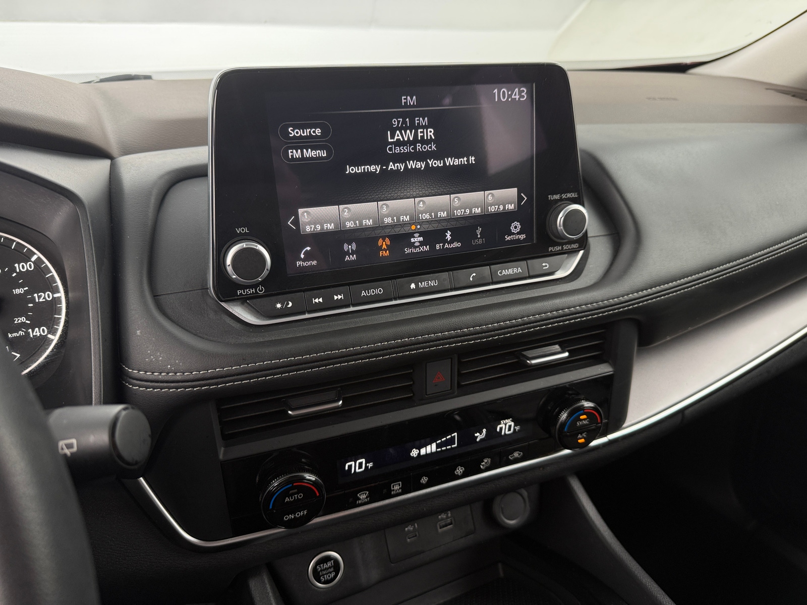 Thumbnail: 2023 Nissan Rogue - 4