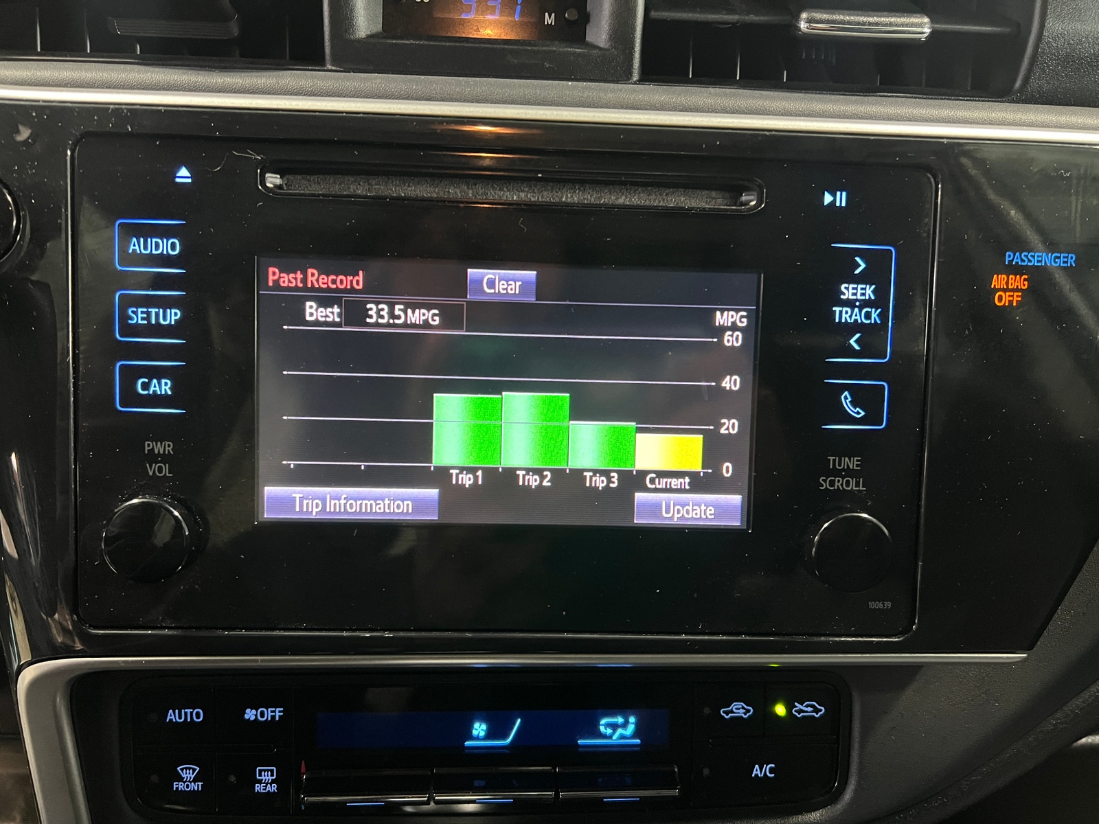 Thumbnail: 2018 Toyota Corolla - 4