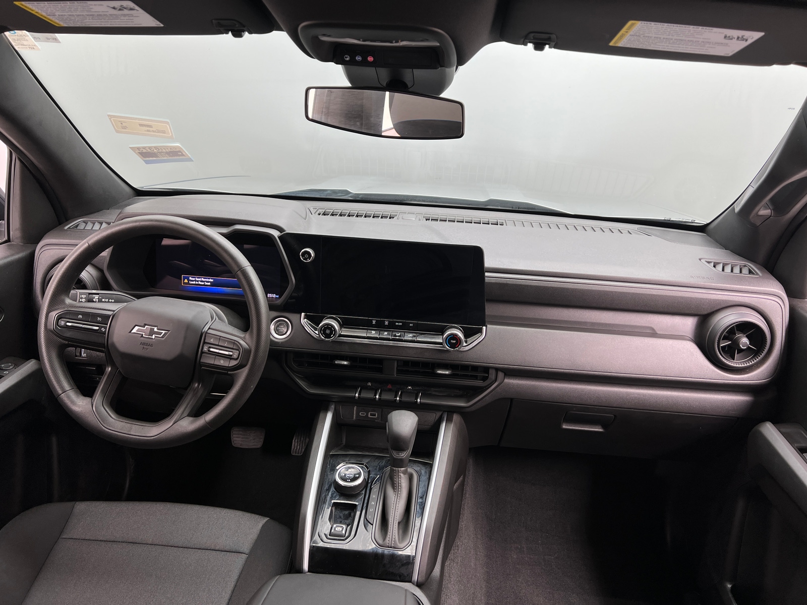 Thumbnail: 2024 Chevrolet Colorado - 3