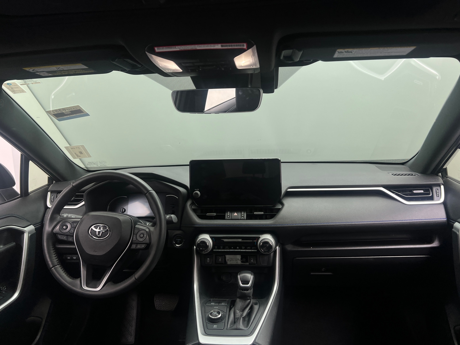 Thumbnail: 2023 Toyota RAV4 - 3