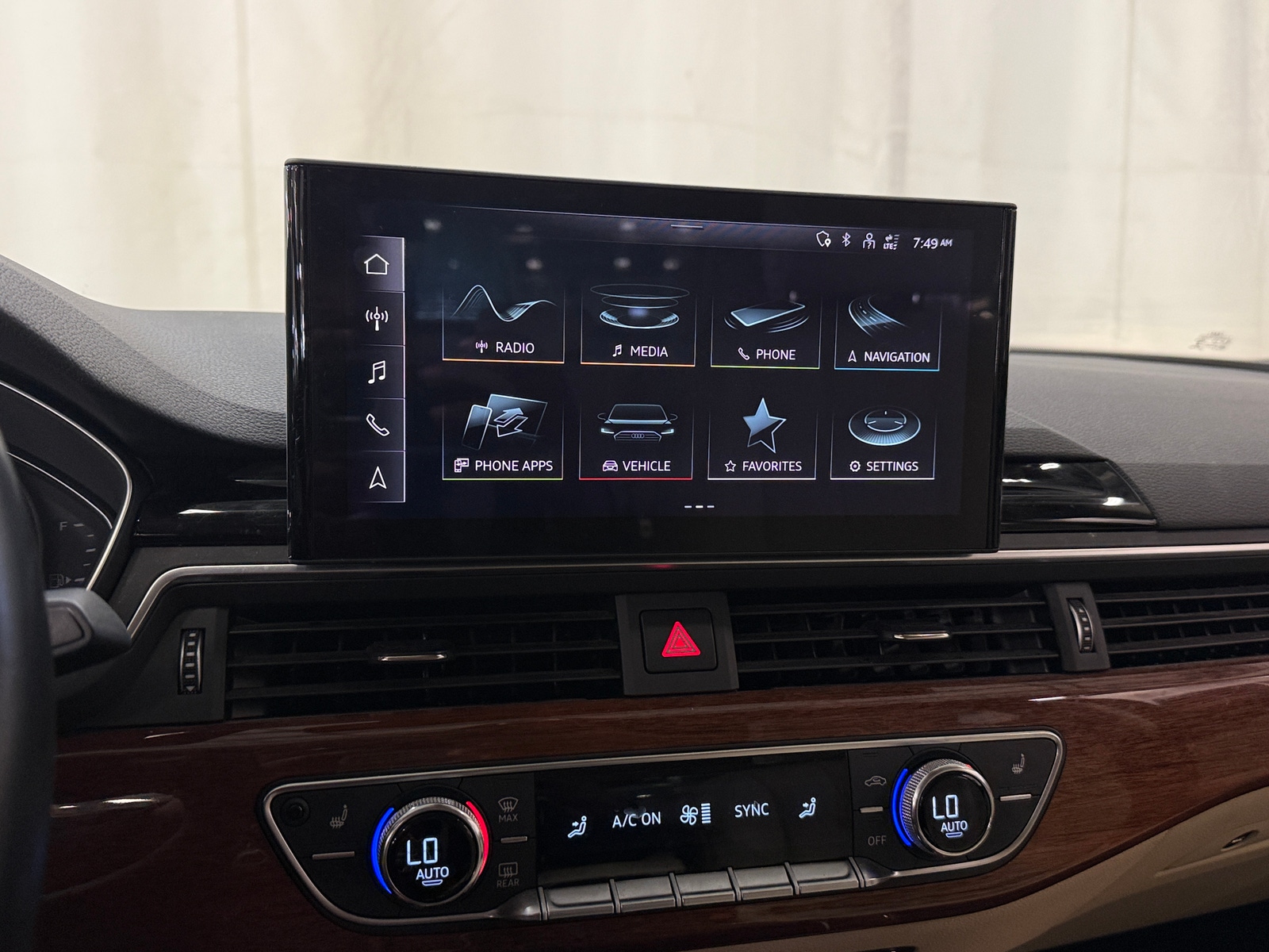 Thumbnail: 2021 Audi A4 - 3