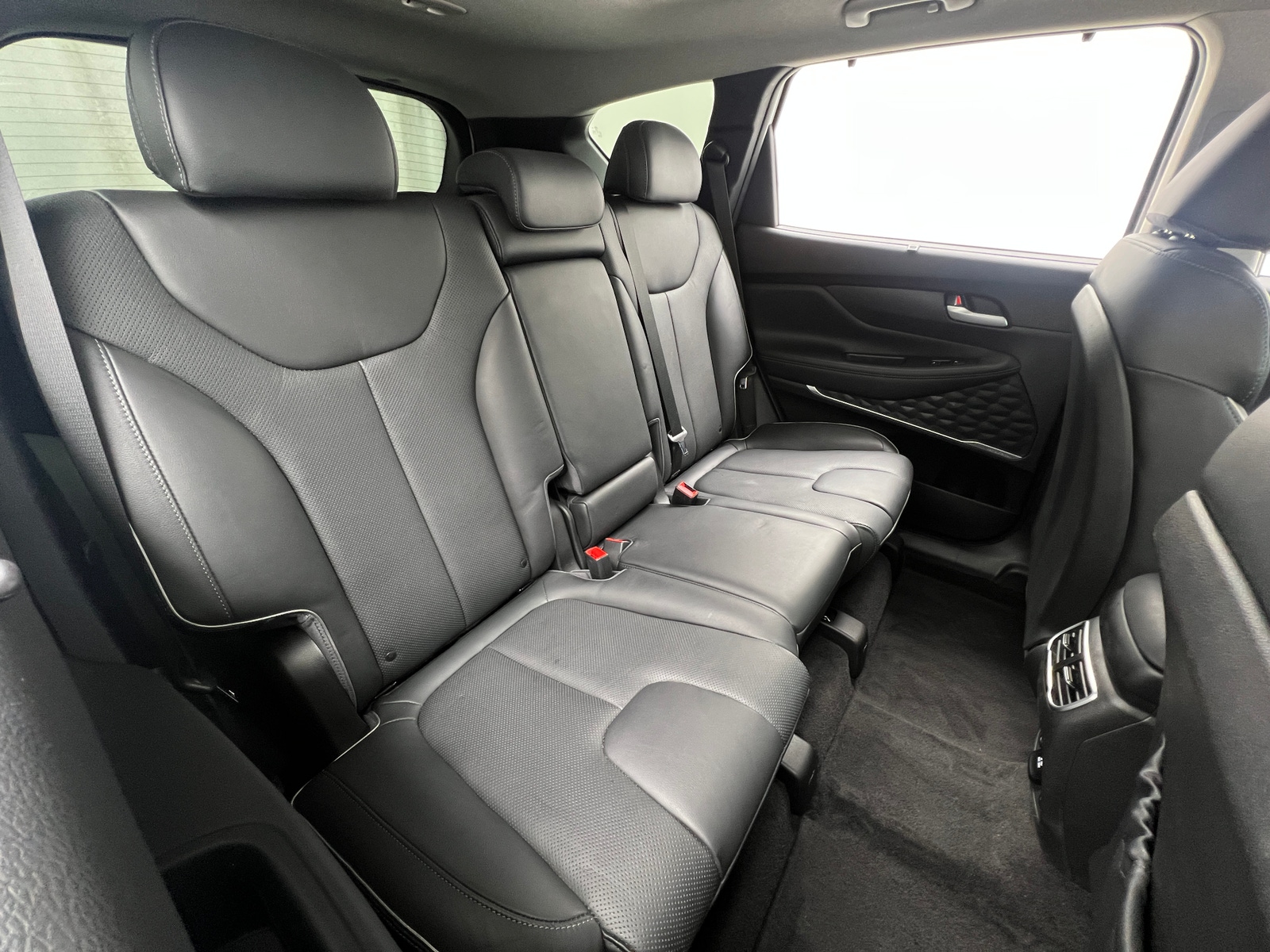 Thumbnail: 2022 Hyundai Santa Fe - 5