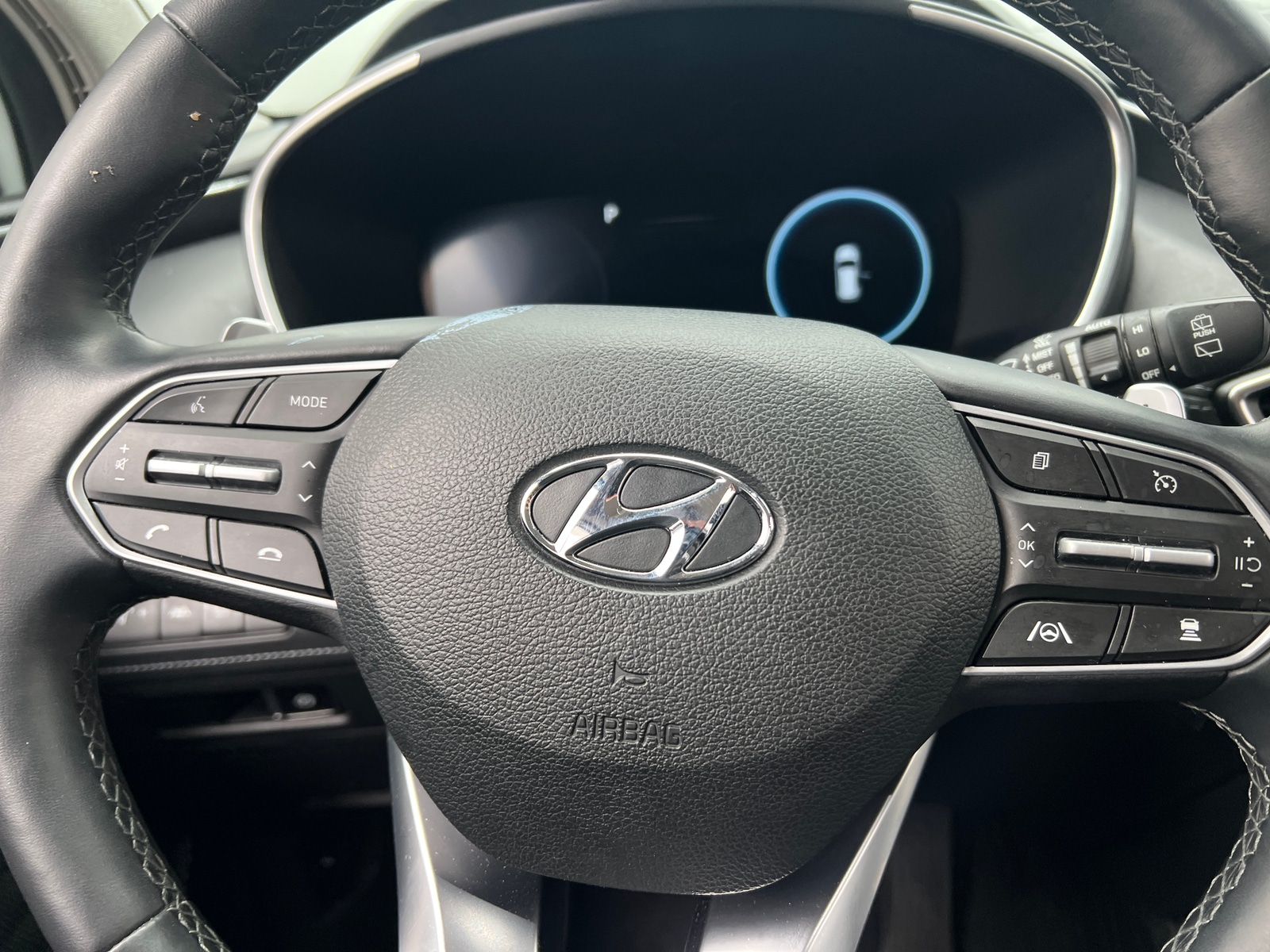 Thumbnail: 2022 Hyundai Santa Fe - 4