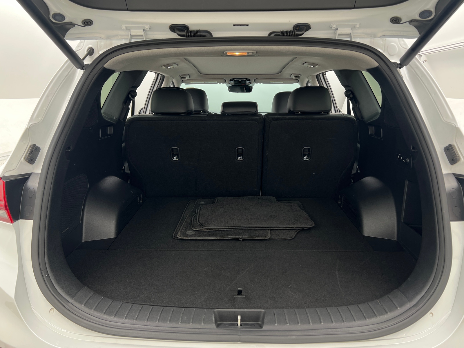 Thumbnail: 2022 Hyundai Santa Fe - 6