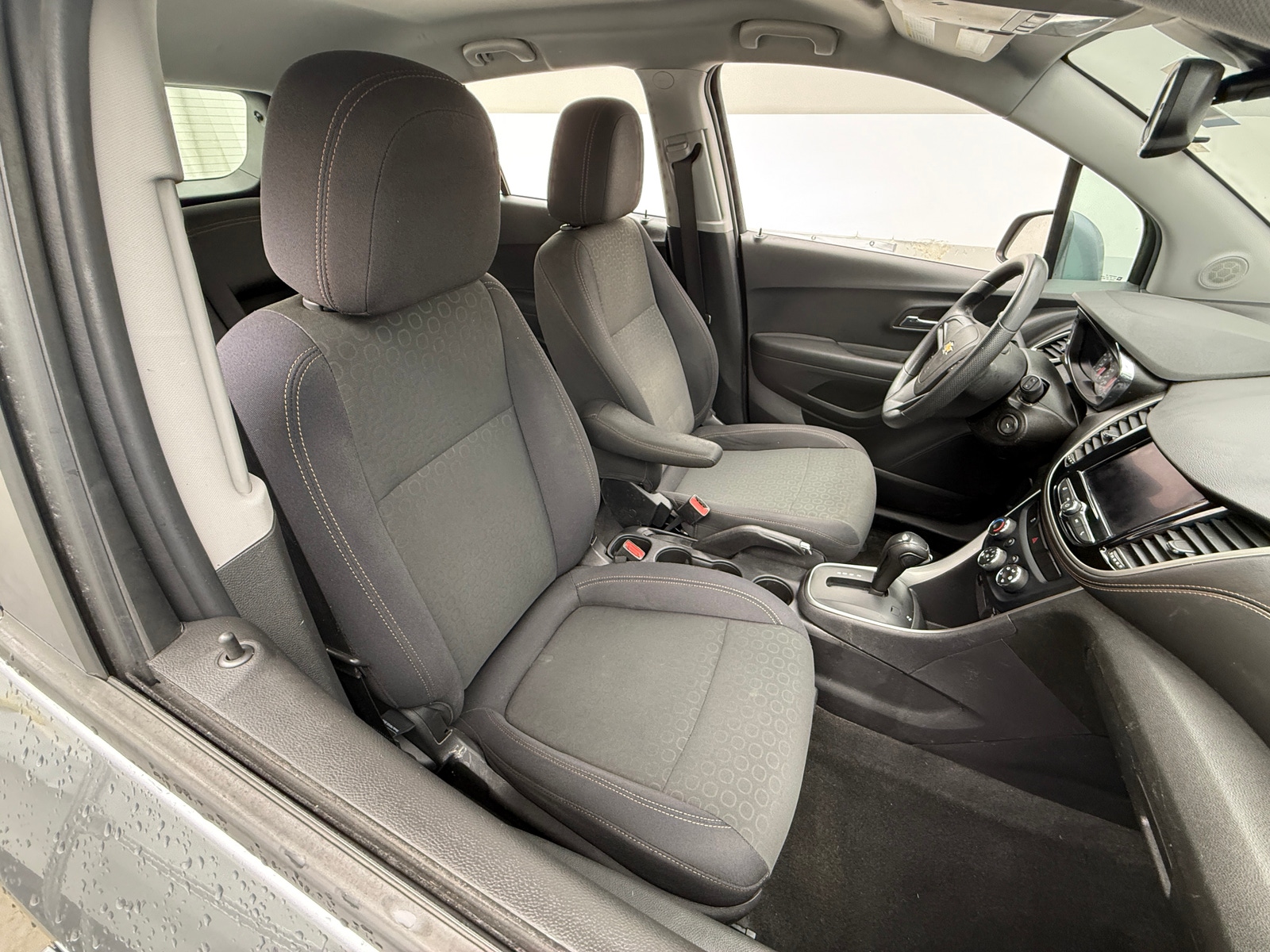 Thumbnail: 2020 Chevrolet Trax - 2