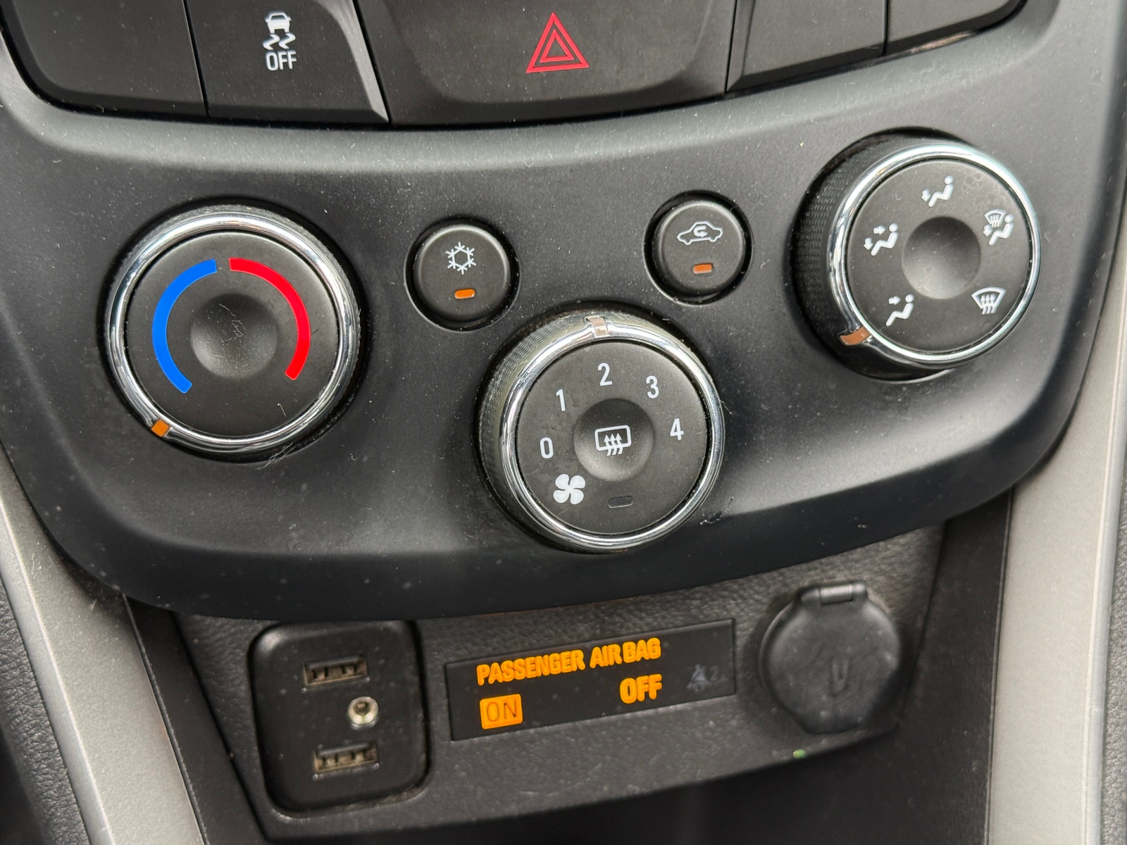 Thumbnail: 2020 Chevrolet Trax - 4