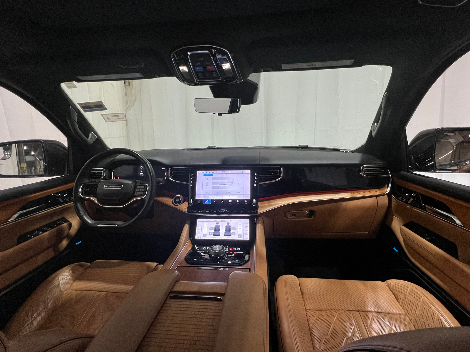 Thumbnail: 2022 Jeep Grand Wagoneer - 2