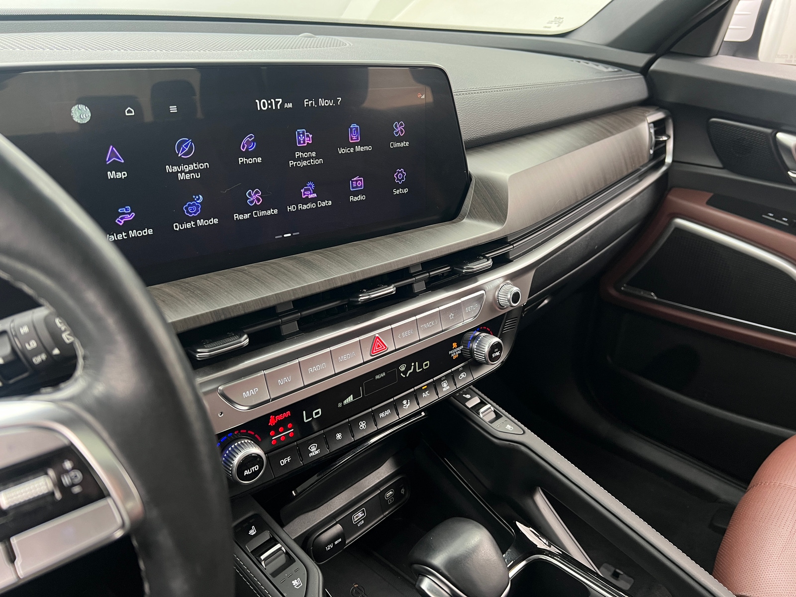 Thumbnail: 2023 Kia Telluride - 3