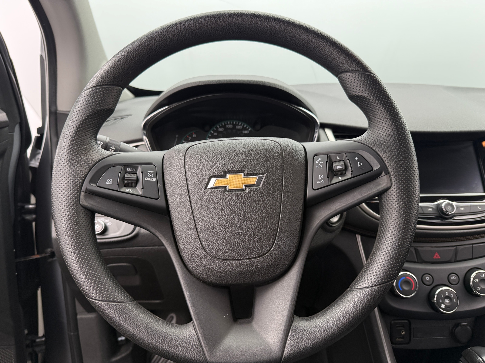 Thumbnail: 2020 Chevrolet Trax - 5