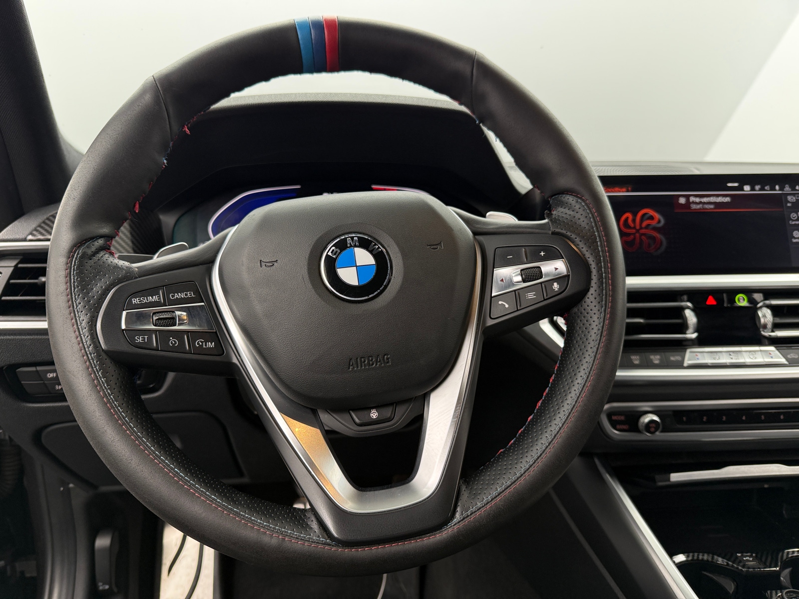 Thumbnail: 2019 BMW 3 Series - 4
