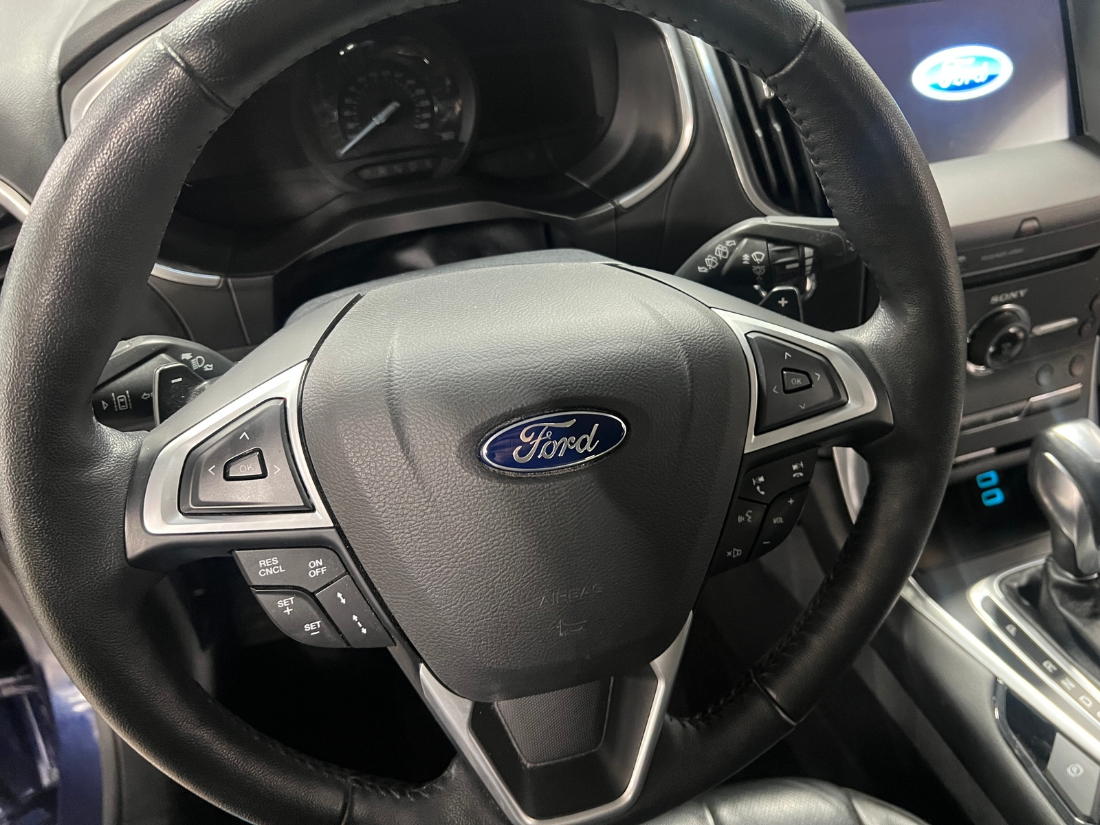 Thumbnail: 2016 Ford Edge - 5