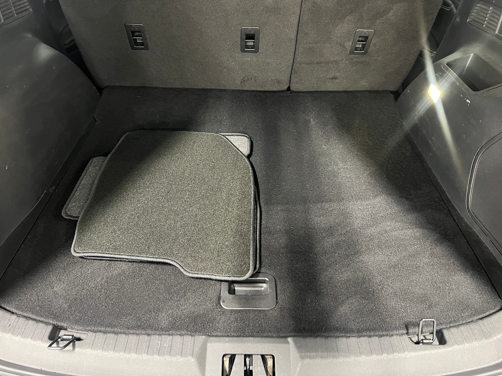 Thumbnail: 2016 Ford Edge - 7