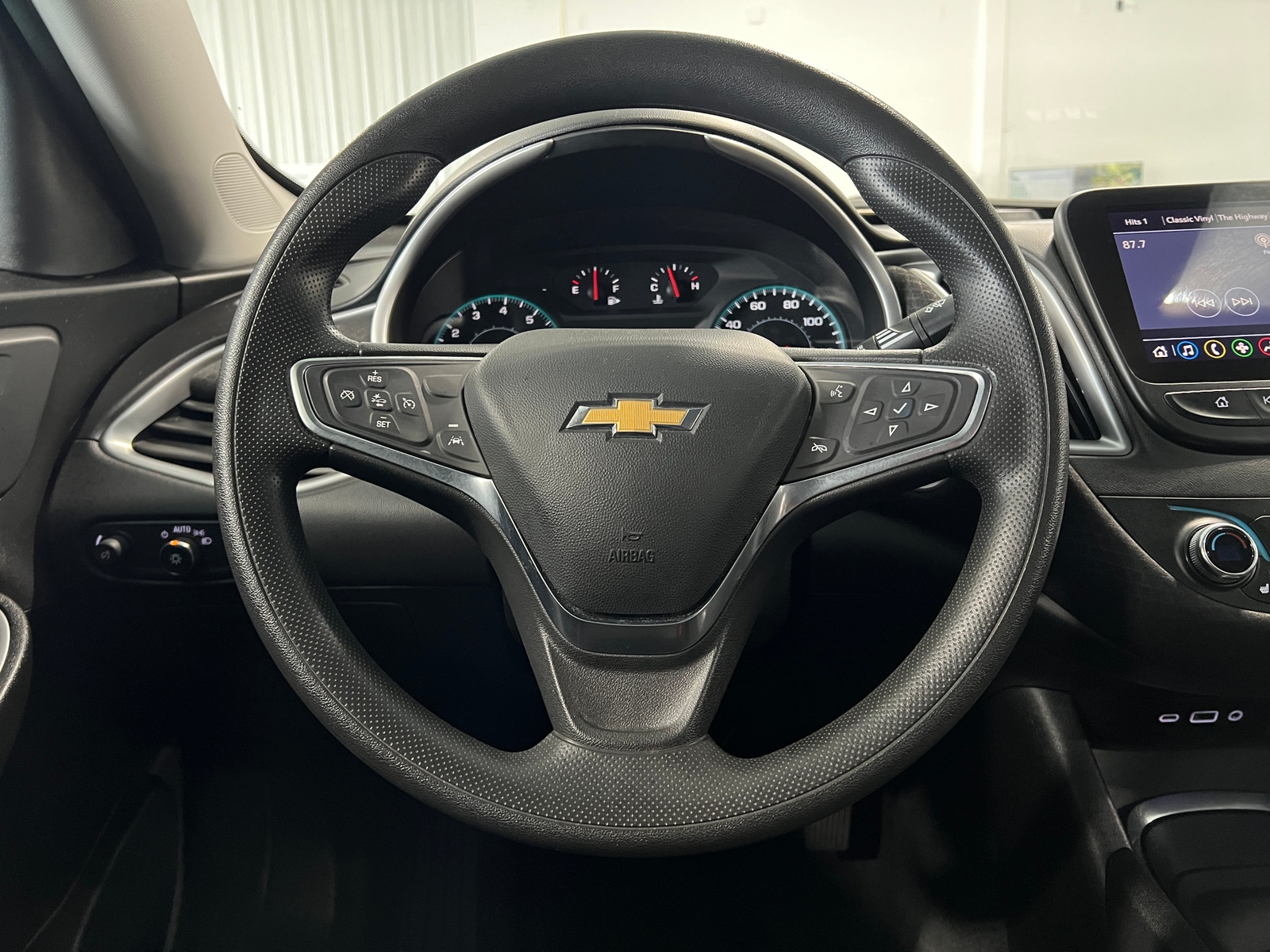 Thumbnail: 2024 Chevrolet Malibu - 5