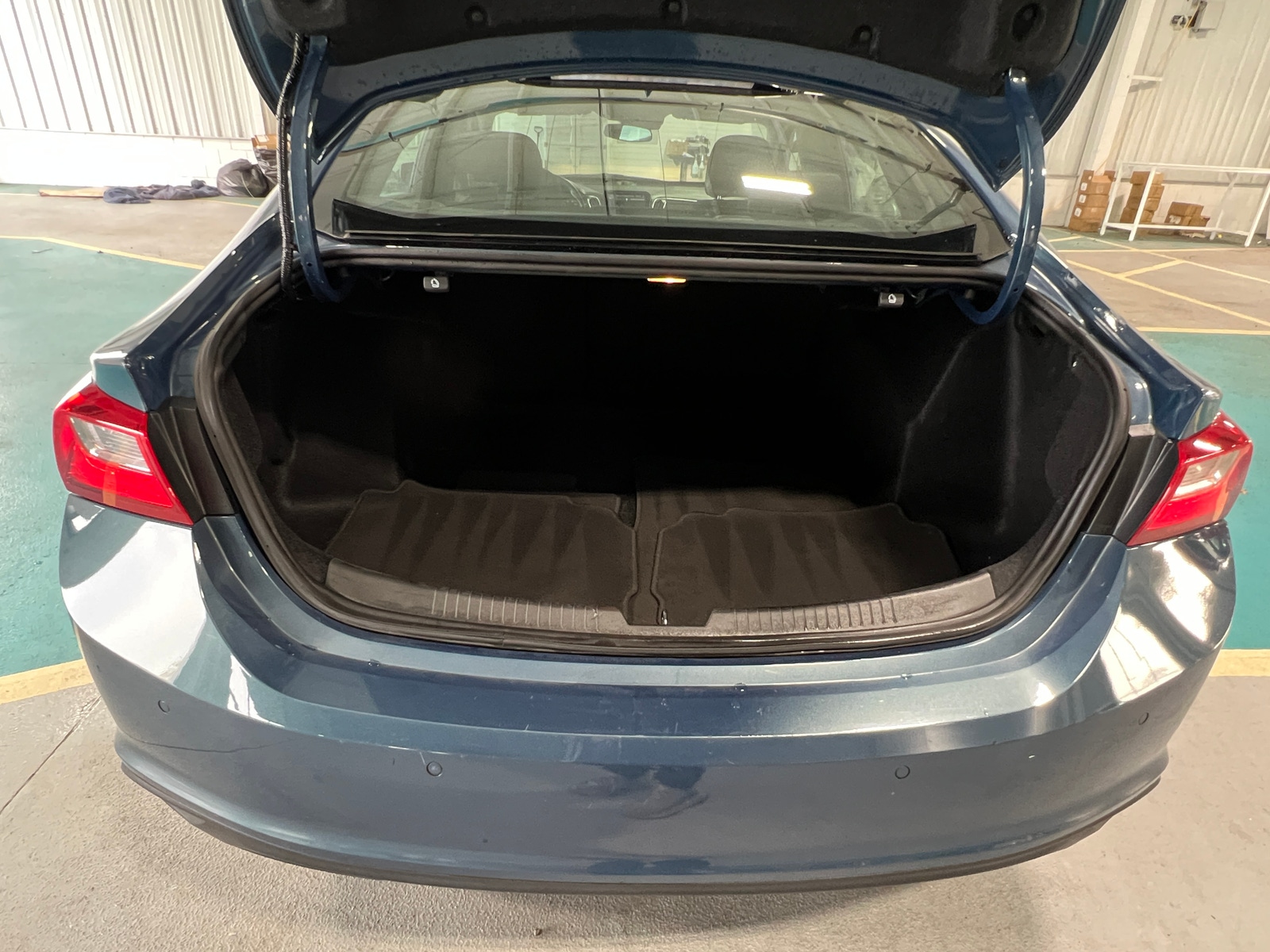 Thumbnail: 2024 Chevrolet Malibu - 7