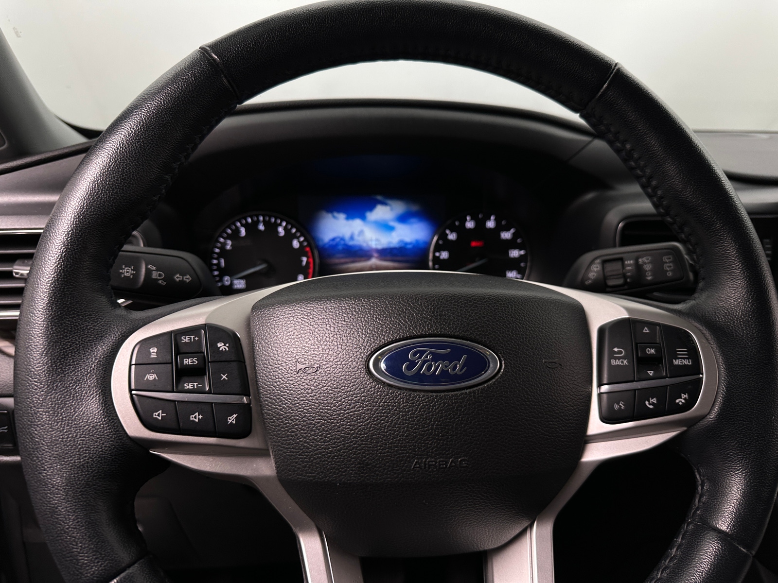 Thumbnail: 2023 Ford Explorer - 4