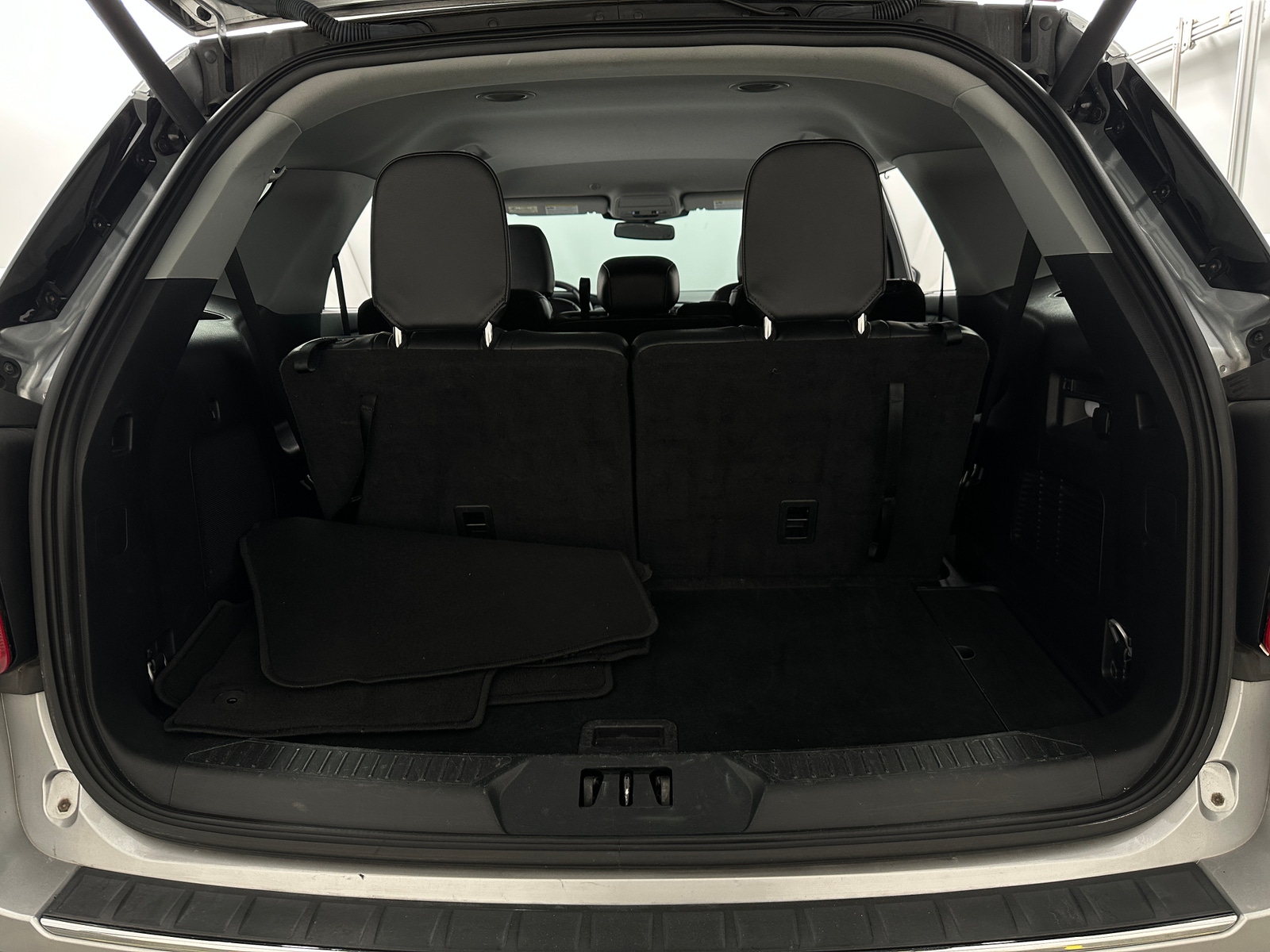 Thumbnail: 2023 Ford Explorer - 6