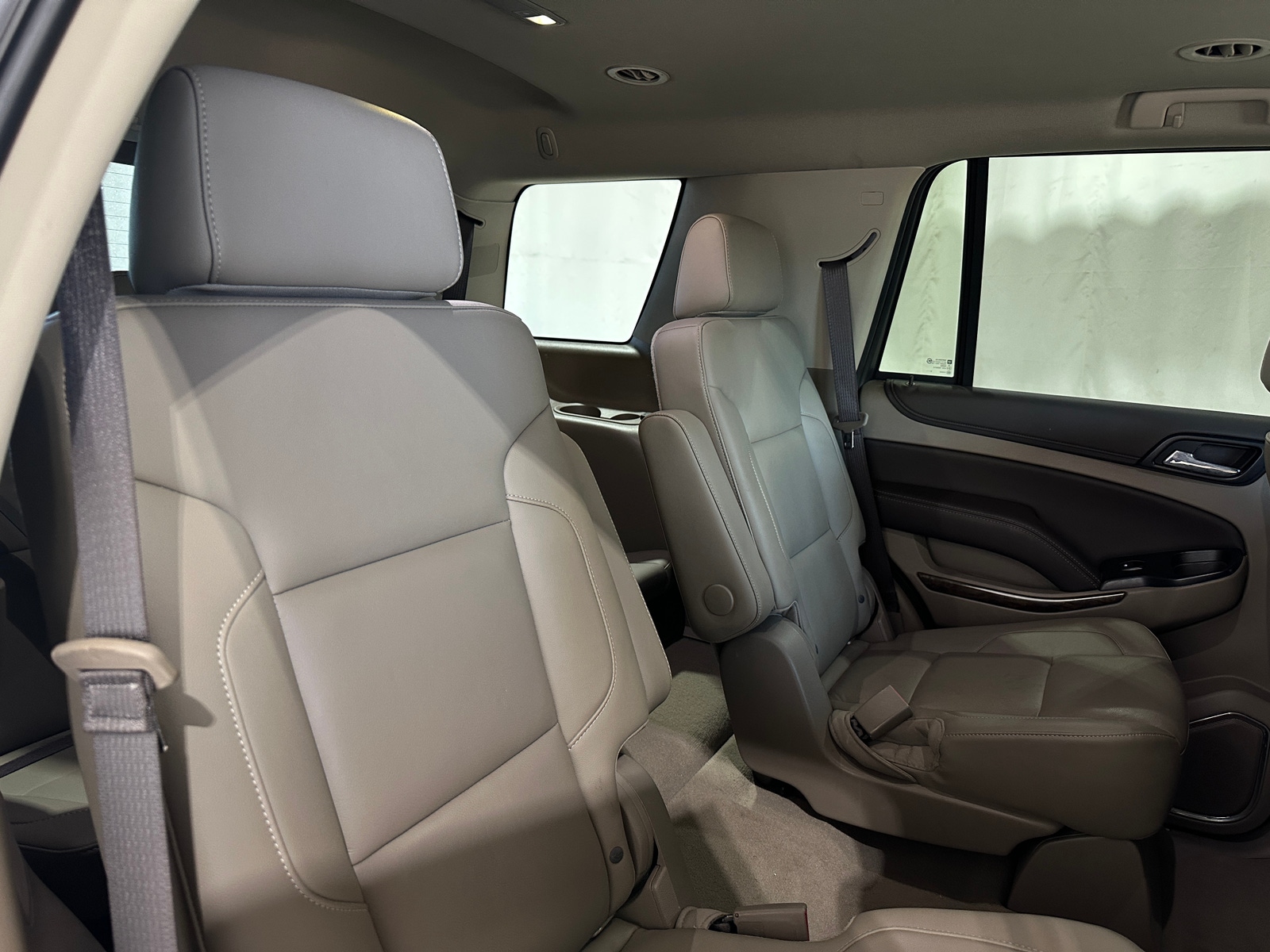 Thumbnail: 2019 Chevrolet Tahoe - 5