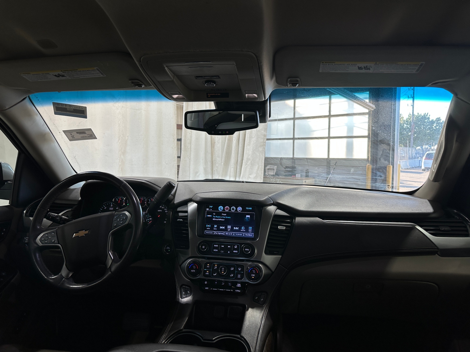 Thumbnail: 2019 Chevrolet Tahoe - 2