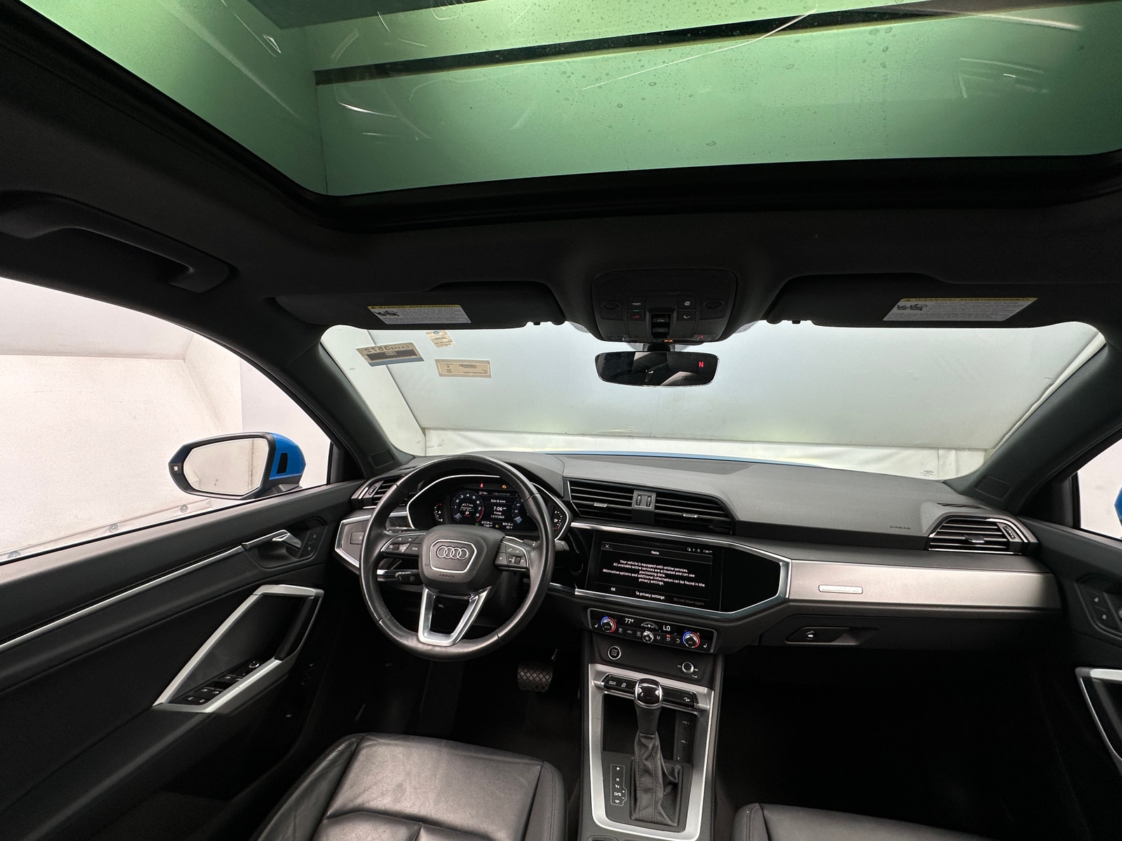 Thumbnail: 2023 Audi Q3 - 2