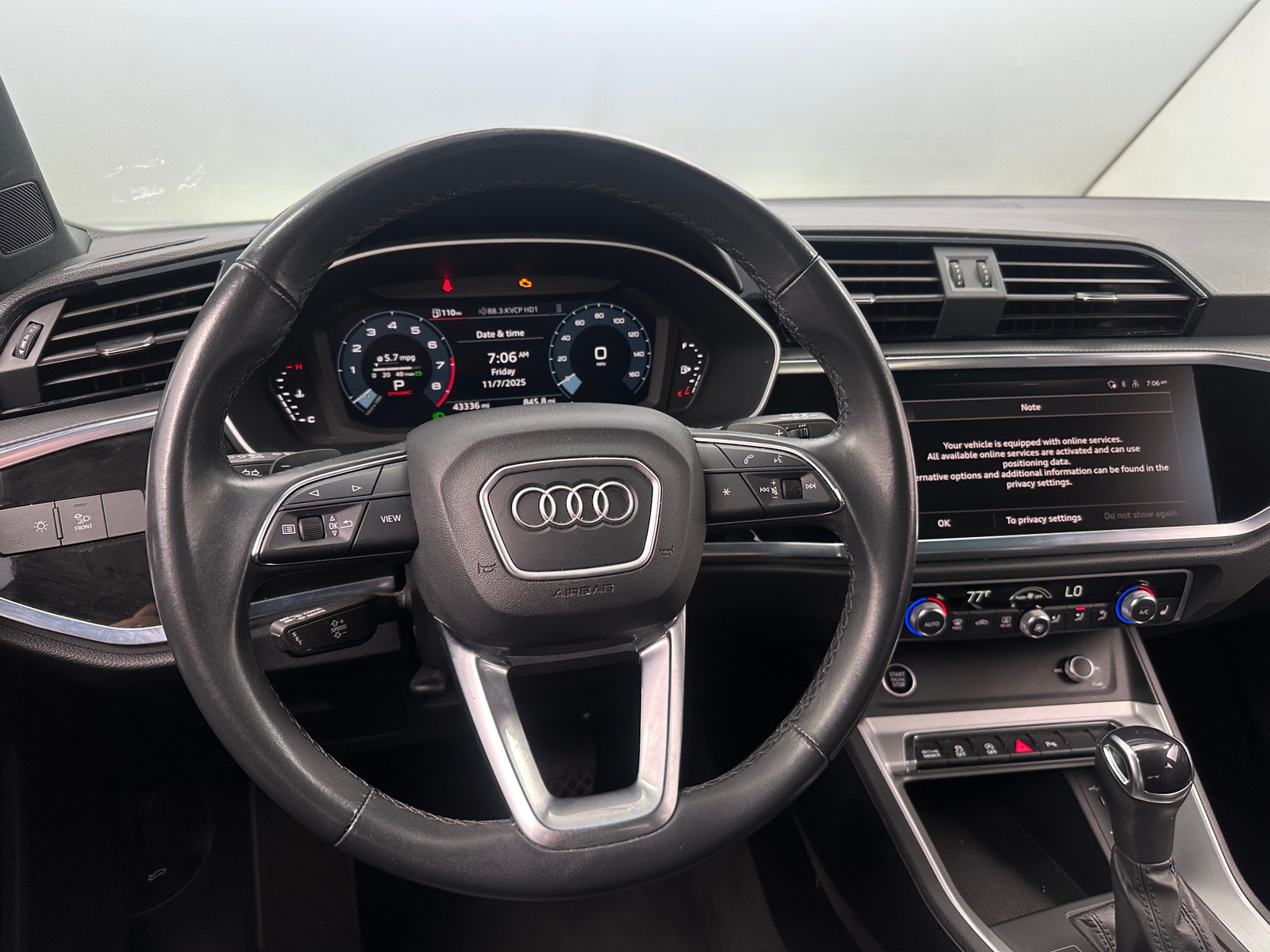 Thumbnail: 2023 Audi Q3 - 4