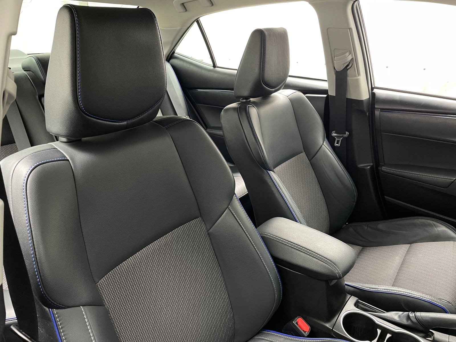 Thumbnail: 2018 Toyota Corolla - 2