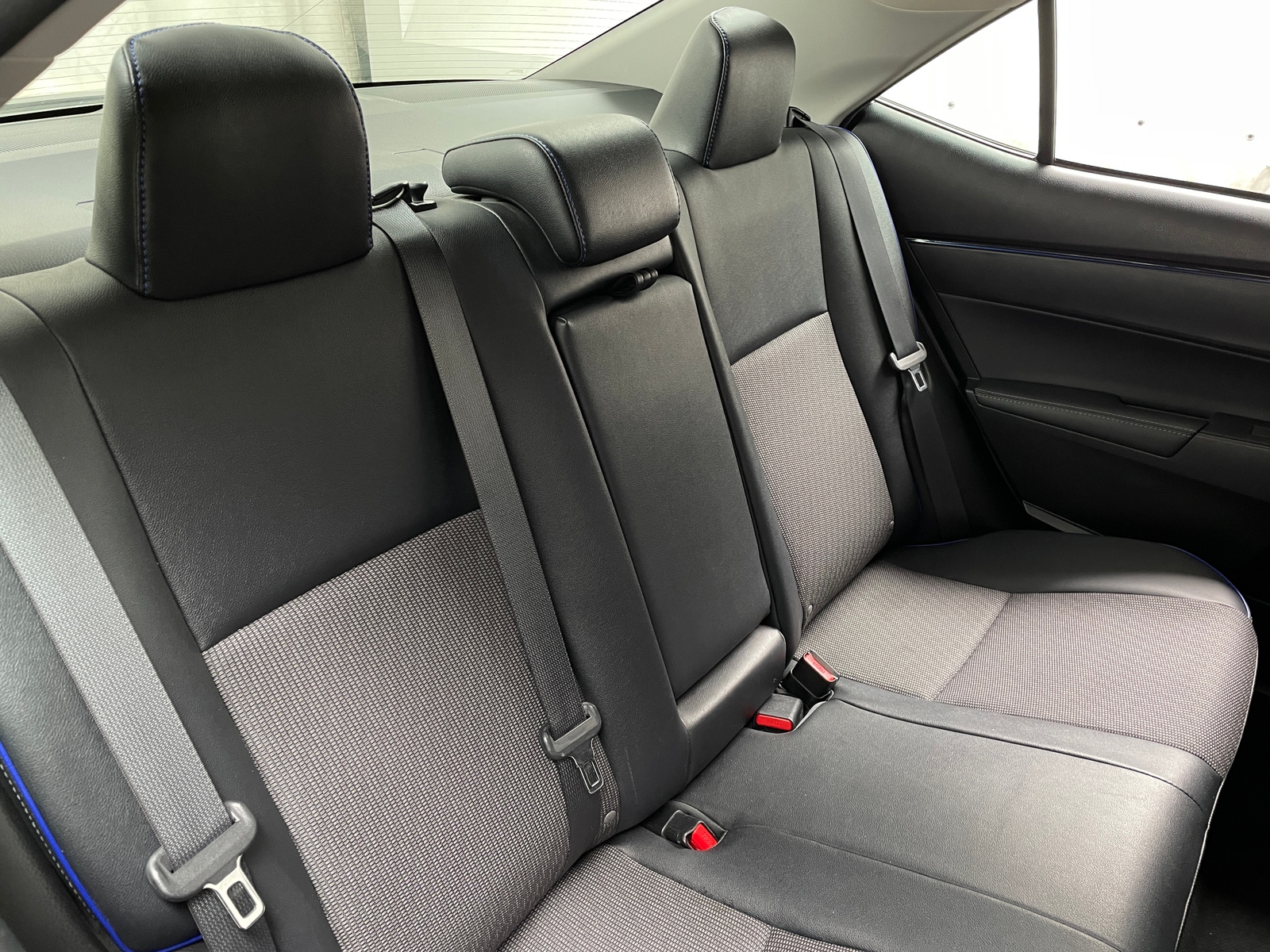 Thumbnail: 2018 Toyota Corolla - 6