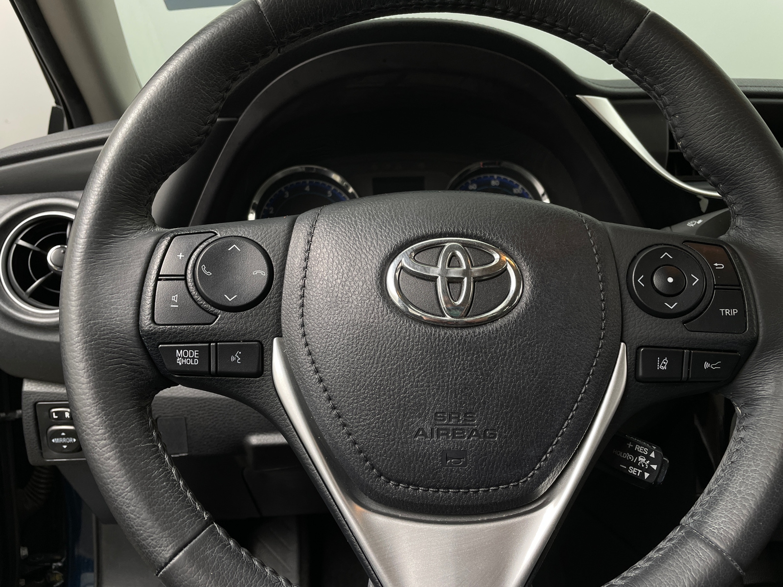 Thumbnail: 2018 Toyota Corolla - 5