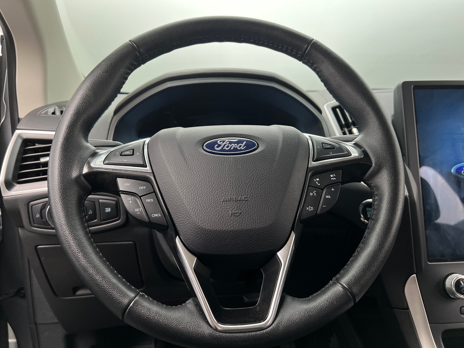 Thumbnail: 2024 Ford Edge - 4