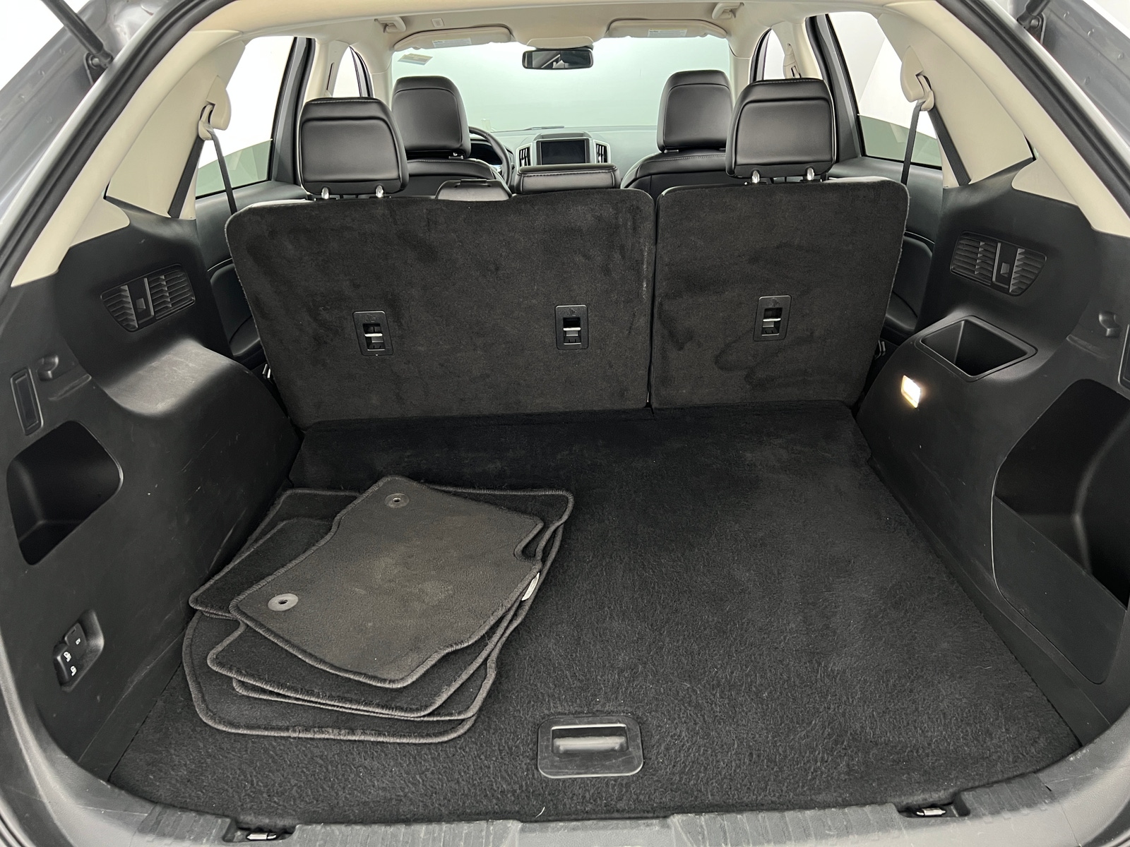 Thumbnail: 2024 Ford Edge - 6