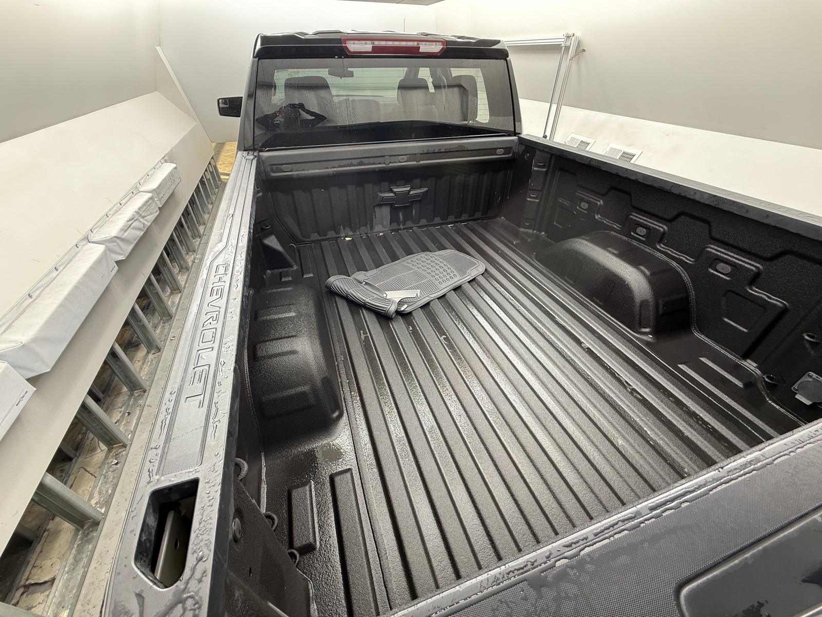 Thumbnail: 2023 Chevrolet Silverado 1500 - 7