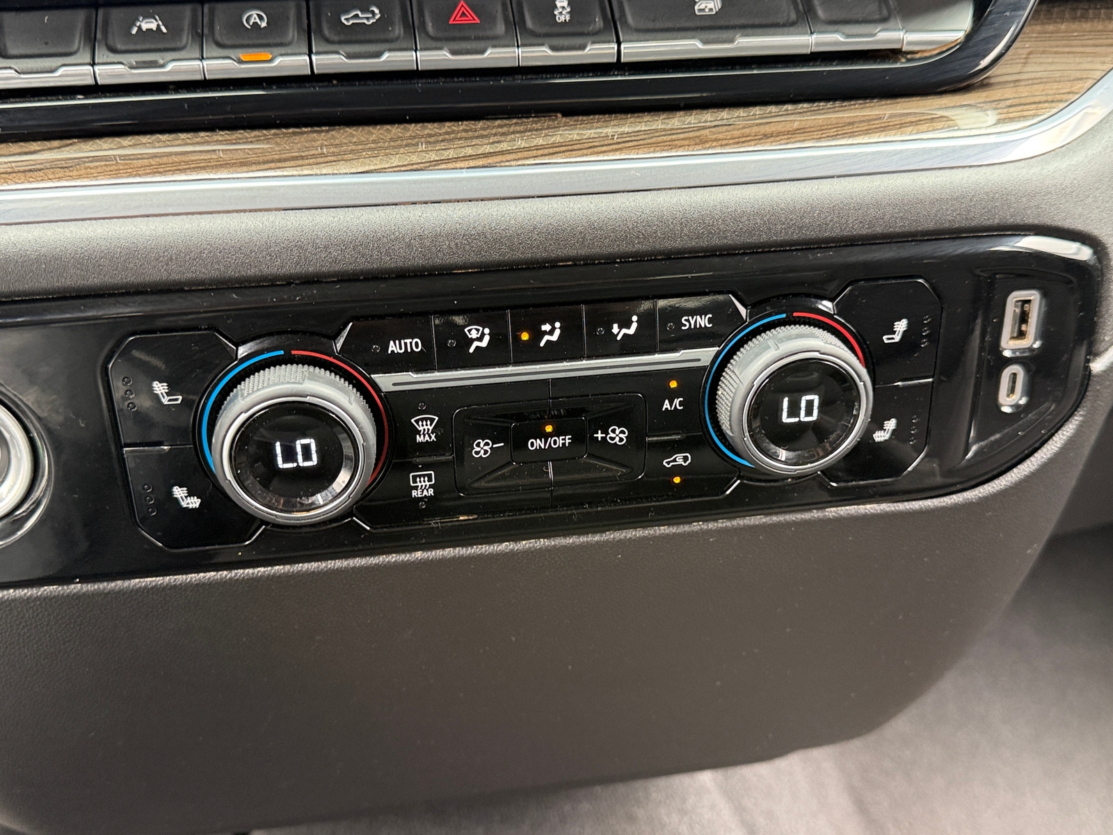 Thumbnail: 2023 Chevrolet Silverado 1500 - 4