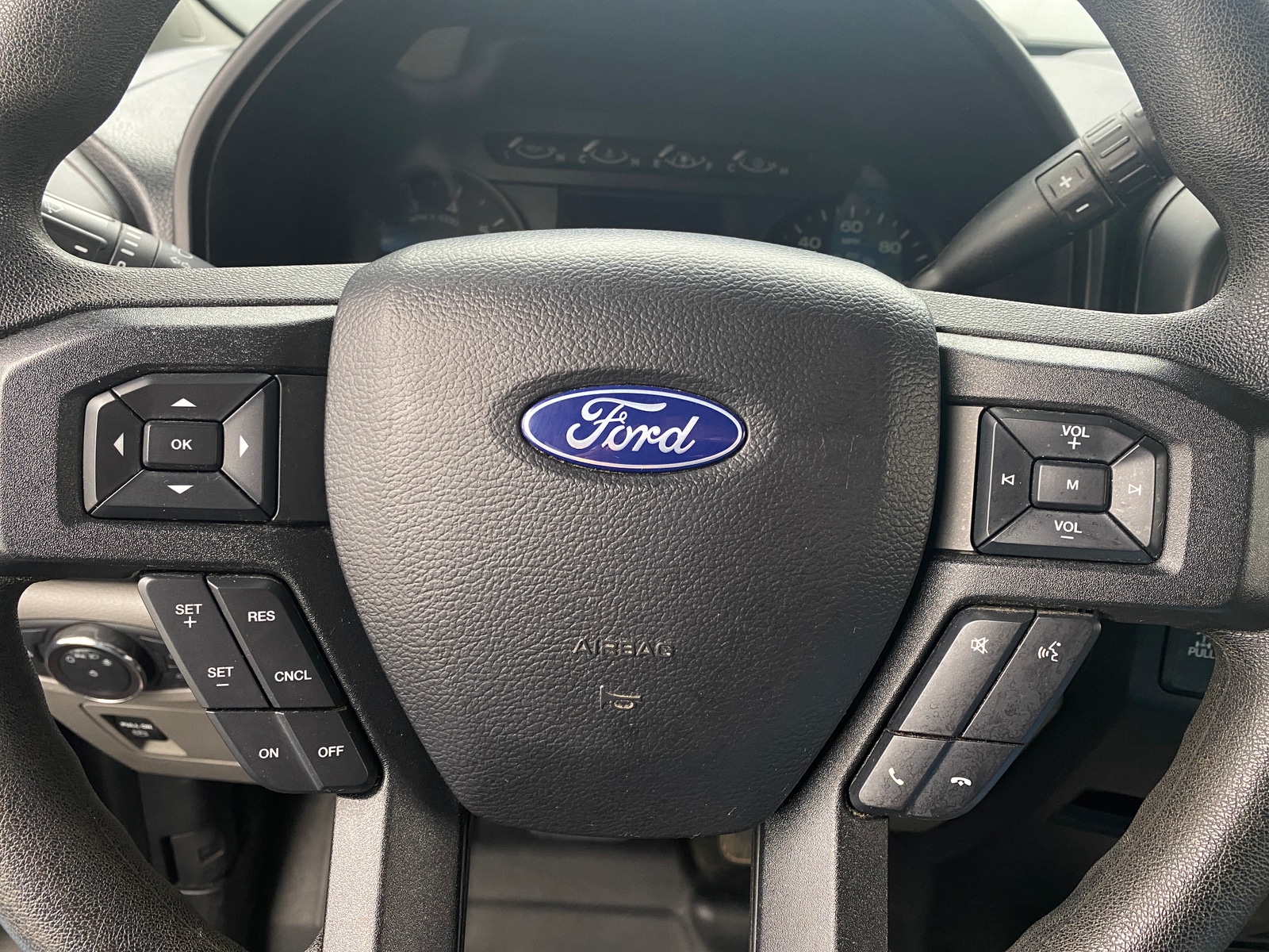 Thumbnail: 2020 Ford Econoline - 5